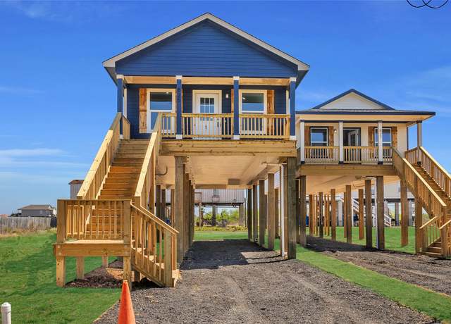Property at 825 22nd St, San Leon, TX 77539, 2 beds, 2 baths