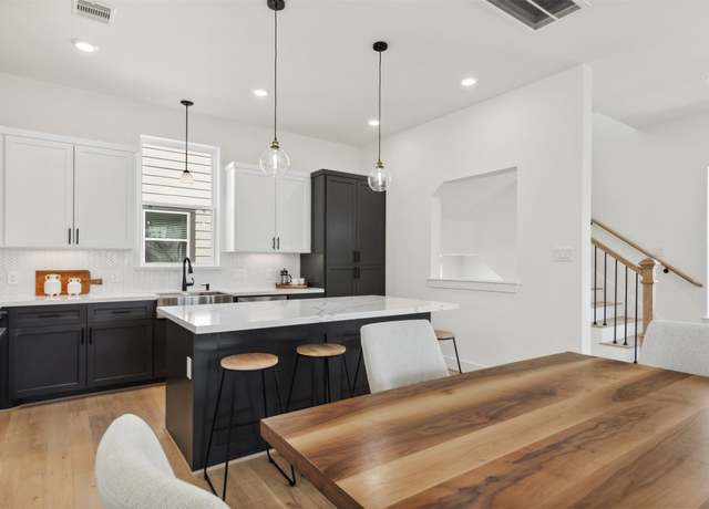 Property at 723 Marcella St Unit B, Houston, TX 77091, 3 beds, 3.5 baths