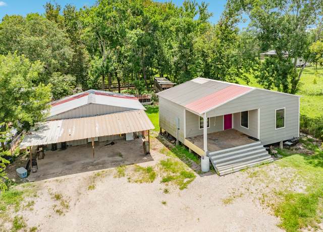 Property at 2689 Cr-32, Angleton, TX 77515, 2 beds, 2 baths