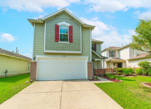 Property at 20754 Cypress Crescent Ln, Cypress, TX 77433, 4 beds, 2.5 baths