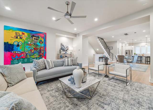 Property at 710 E 21st St, Houston, TX 77008, 4 beds, 3.5 baths