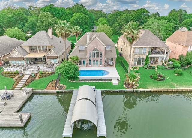 Property at 2025 S Shore Blvd, Montgomery, TX 77356, 3 beds, 3.5 baths