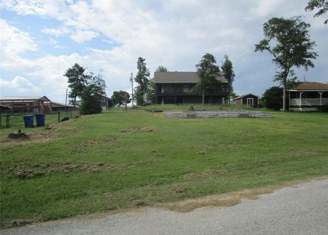 Property at 387 Birch Dr, Onalaska, TX 77360