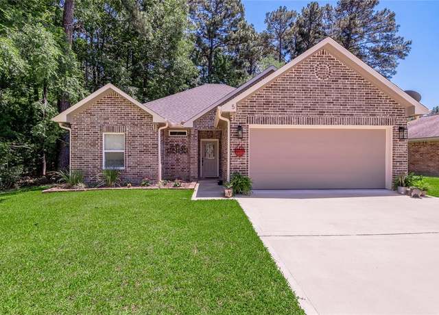 Property at 5 Lazy Springs St, Trinity, TX 75862, 3 beds, 2 baths