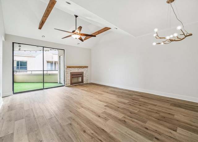 Property at 5210 Weslayan St Unit B305, Houston, TX 77005, 2 beds, 1 bath