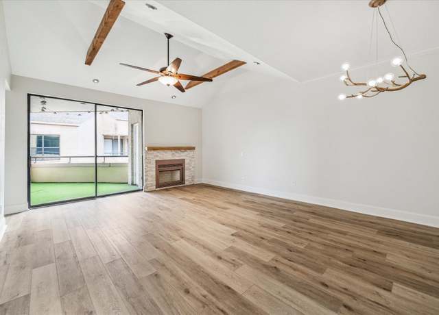 Property at 5210 Weslayan St Unit B305, Houston, TX 77005, 2 beds, 1 bath