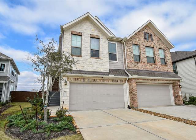Property at 9762 Soto St, Manvel, TX 77583, 3 beds, 2.5 baths