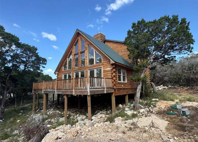 Property at 1317 Estate Dr, New Braunfels, TX 78132, 4 beds, 2 baths