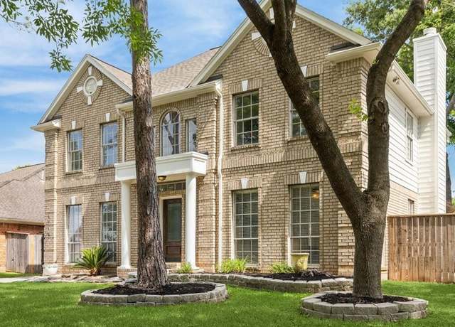 Property at 6719 Shady Ln, Sugar Land, TX 77479, 3 beds, 2.5 baths