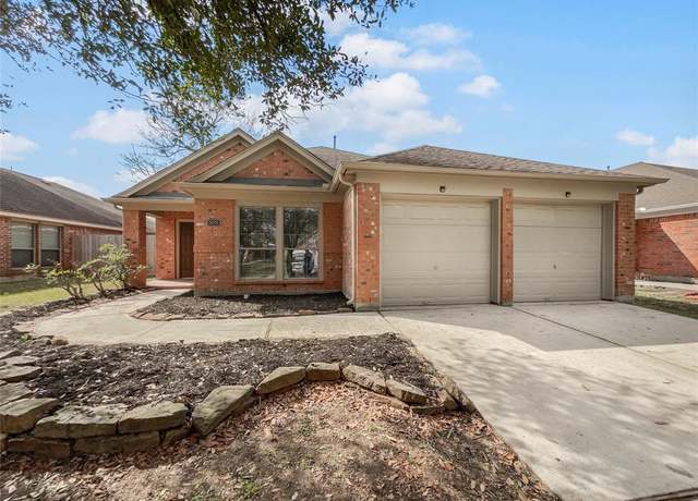 Property at 26893 Squires Park Dr, Kingwood, TX 77339, 3 beds, 2 baths