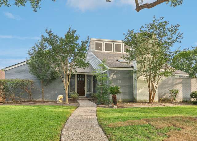 Property at 14115 Briarhills Pkwy, Houston, TX 77077, 4 beds, 2.5 baths