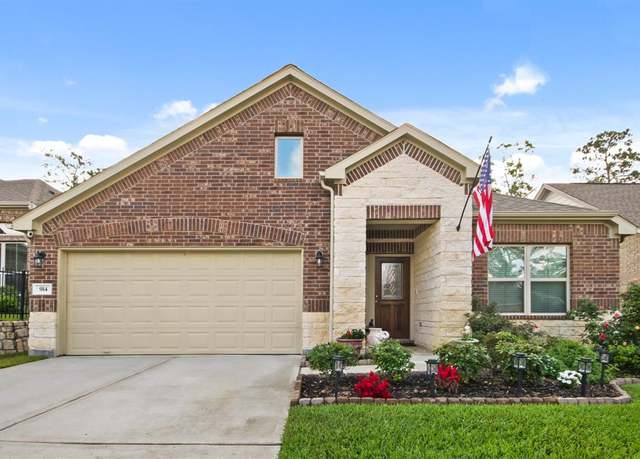Property at 914 Golden Willow Ln, Conroe, TX 77304, 4 beds, 3 baths