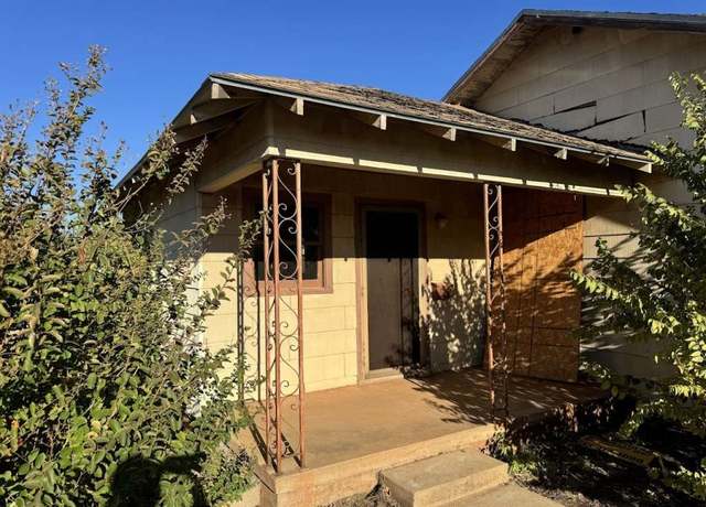 Property at 105 E Washington Ave, Electra, TX 76360, 3 beds, 1.5 baths
