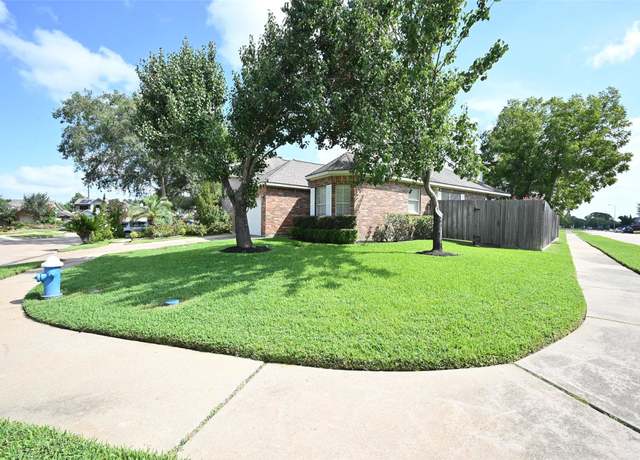 Property at 17010 Glenclan Ln, Houston, TX 77084, 3 beds, 2 baths