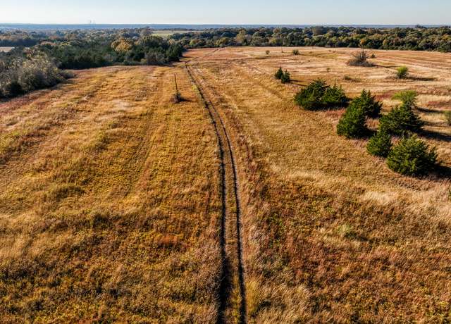 Property at 6717 Prihoda Rd, New Ulm, TX 78950