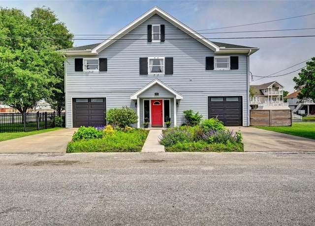 Property at 12802 E Conquistador Dr, Galveston, TX 77554, 4 beds, 2.5 baths