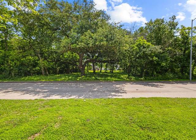 Property at 1 Strawberry Rd, Pasadena, TX 77504