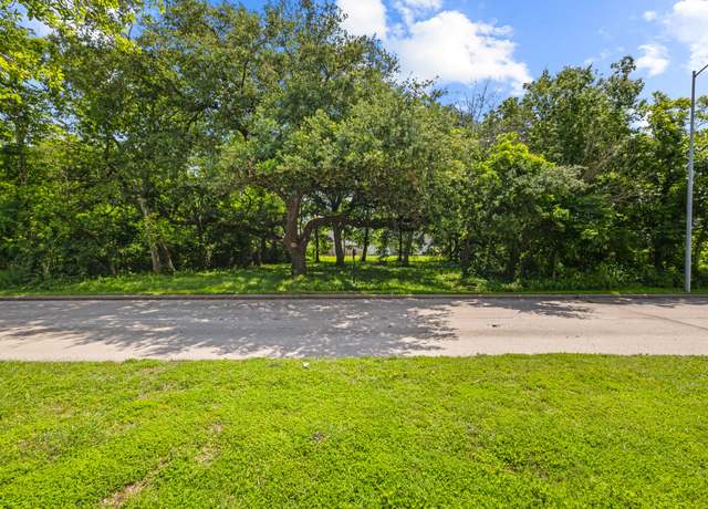 Property at 1 Strawberry Rd, Pasadena, TX 77504