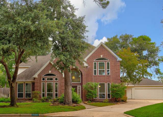 Property at 13206 Vinca Ct, Cypress, TX 77429, 4 beds, 3.5 baths