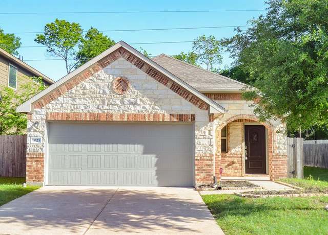 Property at 3323 Atherton Ridge Ln, Houston, TX 77047, 3 beds, 2 baths