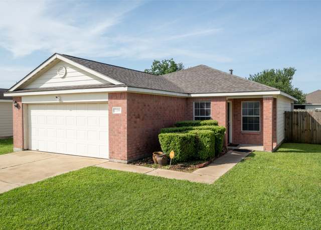 Property at 7218 Orange Tree Ln, Richmond, TX 77469, 3 beds, 2 baths