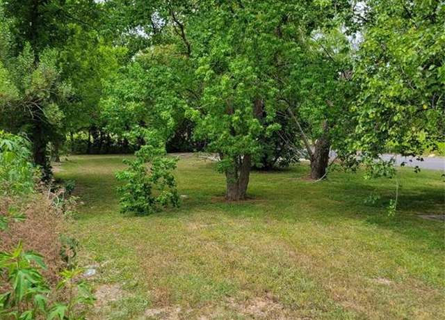 Property at 3206 Mcilhenny St, Houston, TX 77004