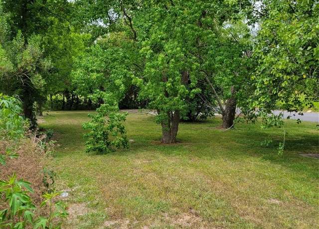 Property at 3206 Mcilhenny St, Houston, TX 77004
