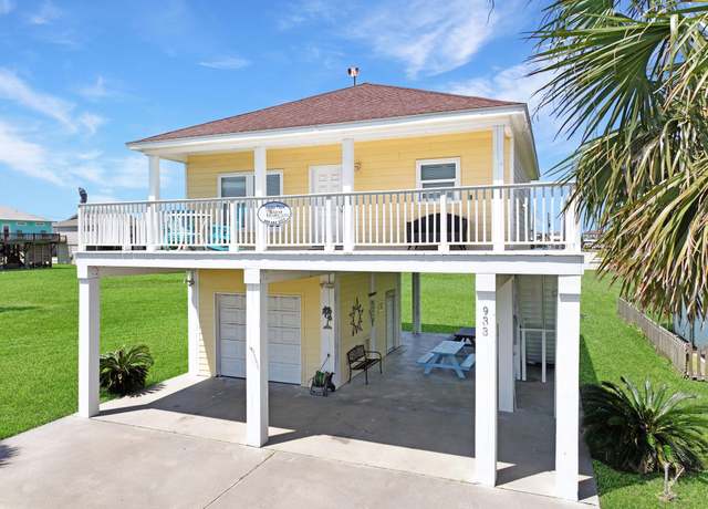 Property at 933 Westview, Crystal Beach, TX 77650, 2 beds, 2 baths
