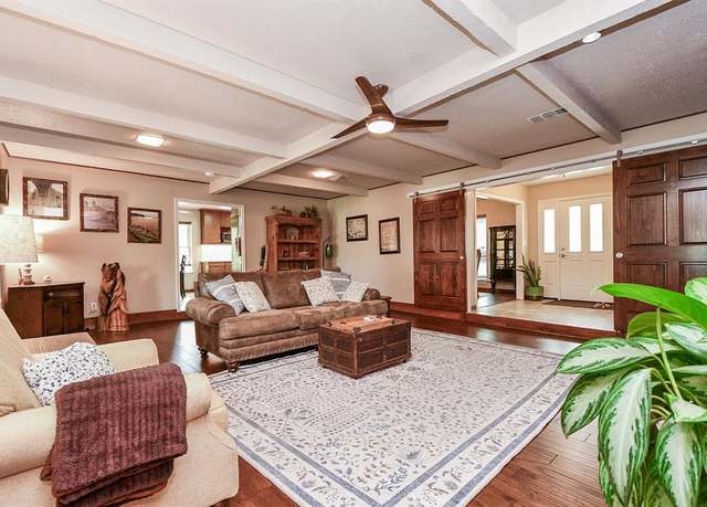 Property at 410 Cowhide Rd, Simonton, TX 77485, 5 beds, 3.5 baths