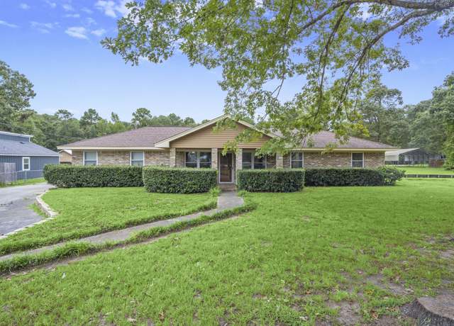 Property at 11681 Willis Waukegan Rd, Conroe, TX 77303, 3 beds, 2 baths