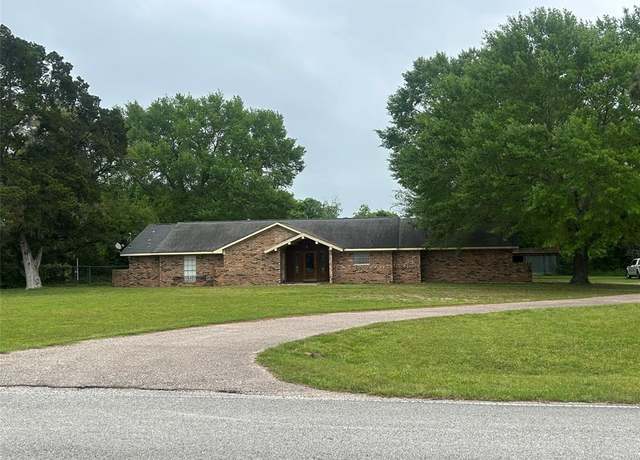 Property at 22010 Buescher Rd, Tomball, TX 77377, 4 beds, 2.5 baths