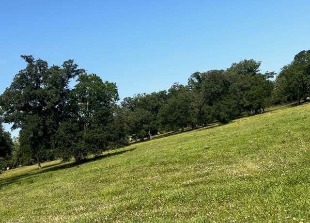 Property at 375 Valey Oaks Dr, Van Vleck, TX 77482