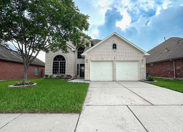 Property at 16007 Makayla Dr, Houston, TX 77049, 5 beds, 3.5 baths