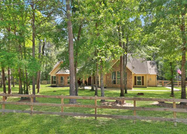 Property at 727 Bob Link St, Magnolia, TX 77355, 4 beds, 3.5 baths