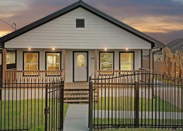 Property at 6609 Avenue Q, Houston, TX 77011, 5 beds, 2 baths