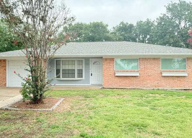 Property at 1223 Boswell St, College Station, TX 77840, 3 beds, 2 baths