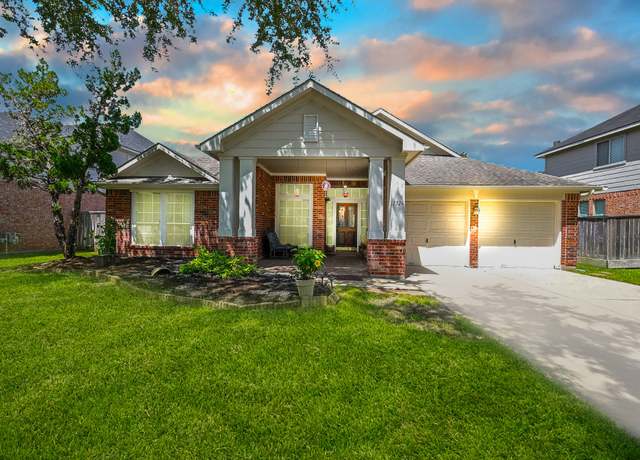 Property at 1326 Terrace View Dr, Sugar Land, TX 77479, 3 beds, 2 baths