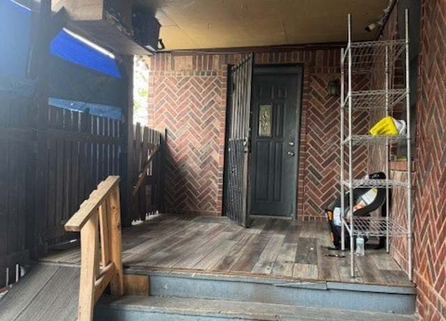 Property at 7511 Bonham St, Houston, TX 77020, 4 beds, 3.5 baths