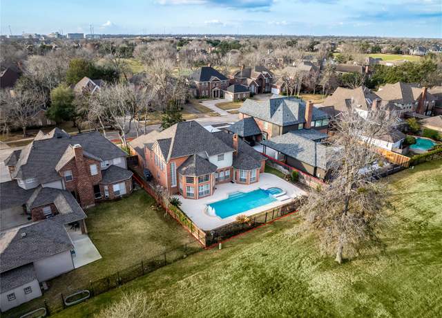 Property at 1714 Forestlake Dr, Sugar Land, TX 77479, 5 beds, 4 baths