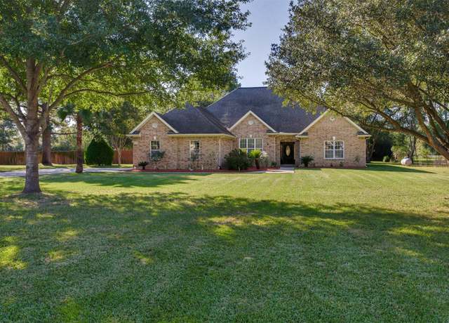 Property at 26105 Le Berge Dr, Tomball, TX 77377, 4 beds, 2 baths