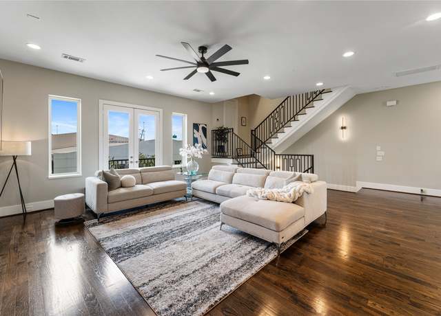 Property at 1822 Mcilhenny St Unit A, Houston, TX 77004, 3 beds, 3.5 baths