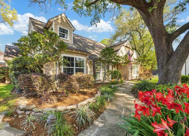 Property at 1302 Friarcreek Ln, Hilshire Village, TX 77055, 4 beds, 2.5 baths