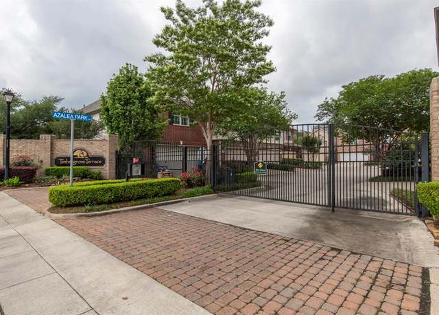 Property at 1370 Ella Pl, Houston, TX 77008, 3 beds, 2.5 baths
