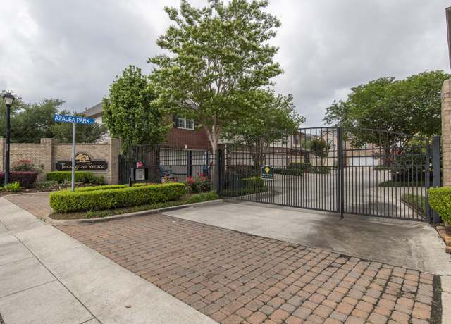 Property at 1370 Ella Pl, Houston, TX 77008, 3 beds, 2.5 baths