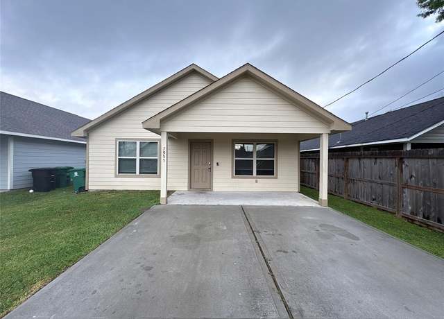 Property at 7955 Kenton St, Houston, TX 77028, 3 beds, 2 baths
