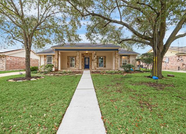 Property at 11918 Meadowdale Dr, Meadows Place, TX 77477, 4 beds, 2 baths