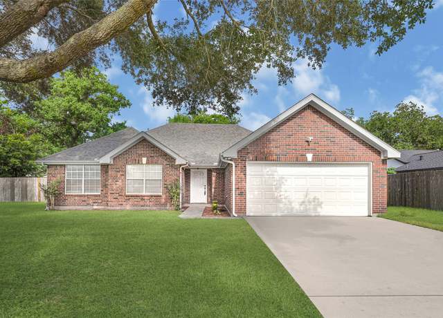 Property at 2020 Ward St, Rosenberg, TX 77471, 3 beds, 2 baths