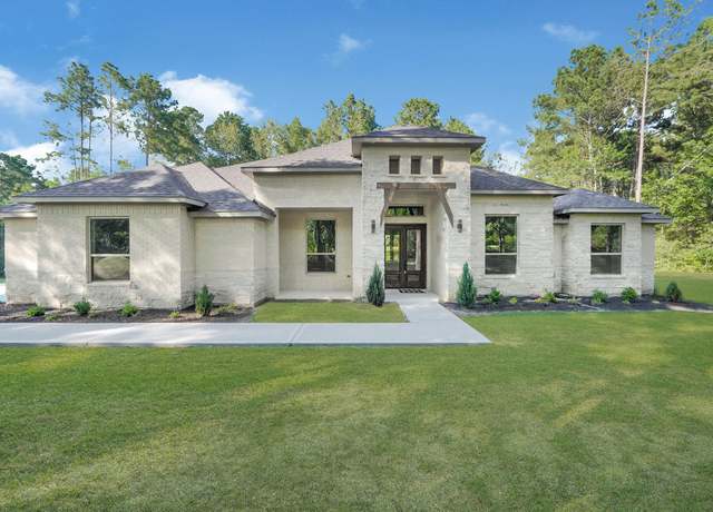 Property at 104 Inscription Ln, Huntsville, TX 77340, 4 beds, 3 baths