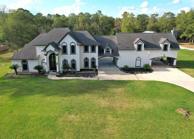 Property at 582 County Road 410, Dayton, TX 77535, 6 beds, 4 baths