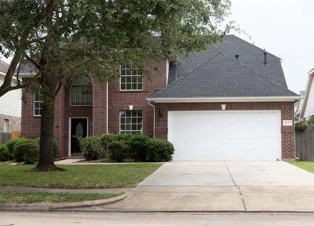 Property at 4619 Zachary Ln, Sugar Land, TX 77479, 4 beds, 2.5 baths